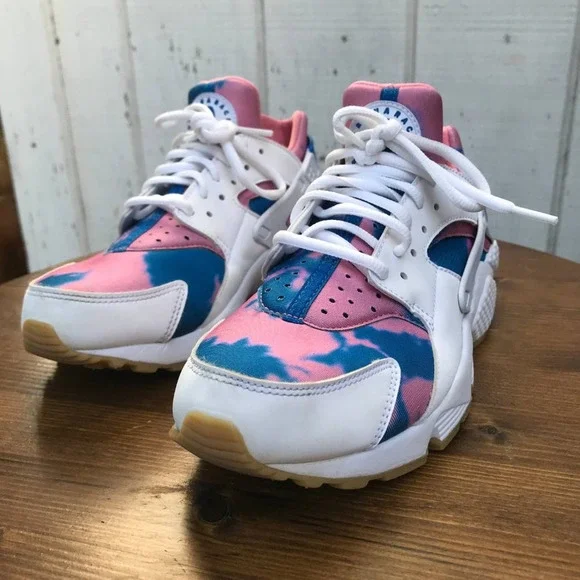 Nike Air Huarache Pink & Blue Tie-Dye Sneaker, 6.5 - Picture 8 of 8